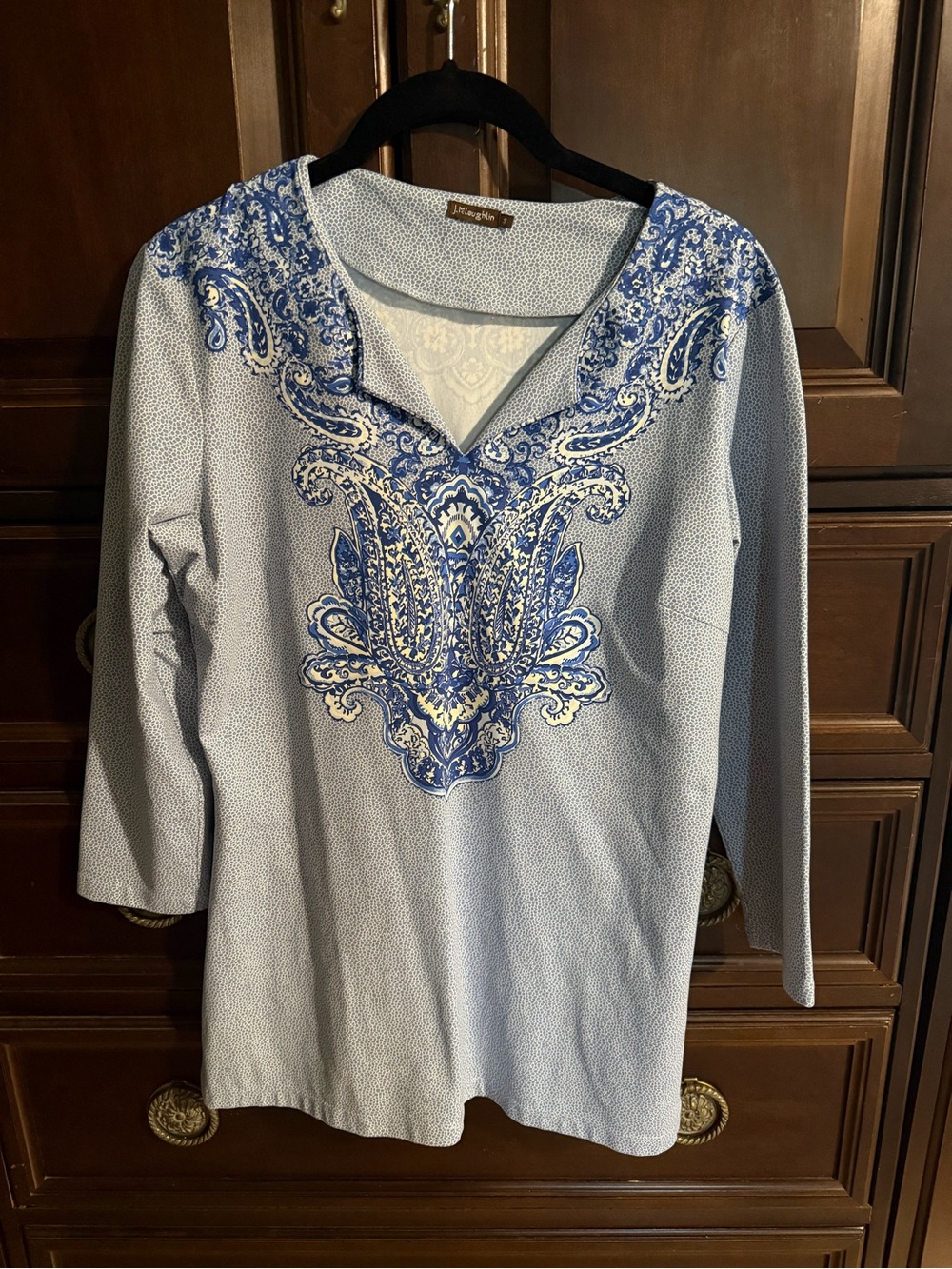 J. McLaughlin blue and white small top